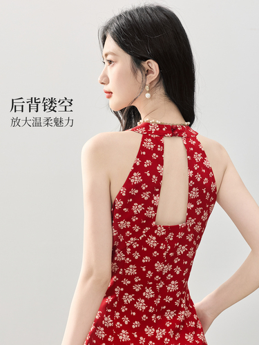 Xi world is bright red floral hanging neck dress for women's summer French vacation sleeveless suspender V-neck long dress