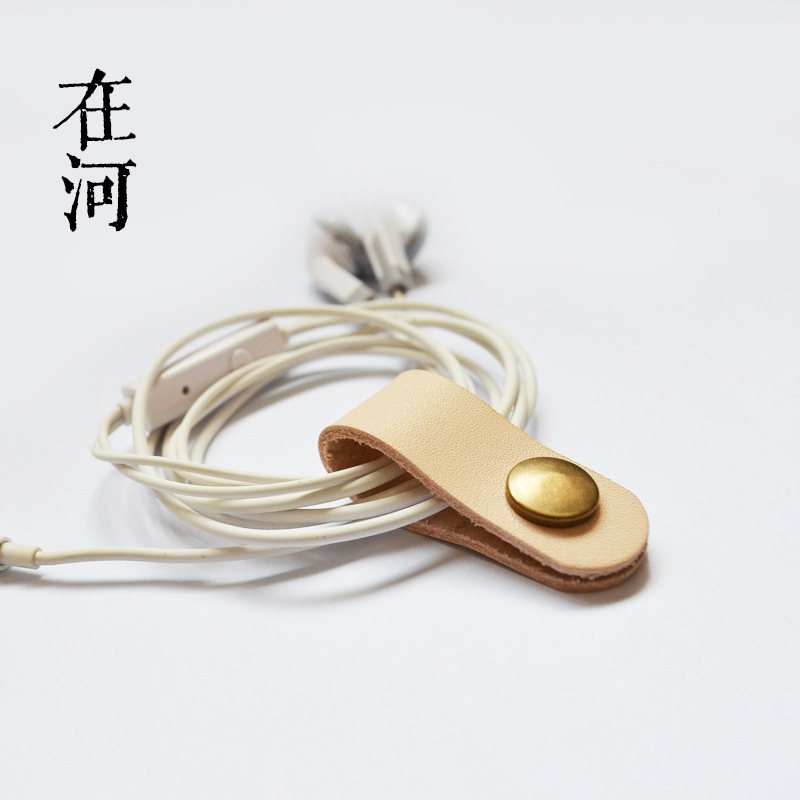 在河工作室手工疯马皮耳机收纳绕线器植鞣革手作匠人极简设计风在类目 3C数码配件, 数码包/收纳/整理, 耳机绕线器中 - 来自Buy2taobao.com提供专业的淘宝代购服务