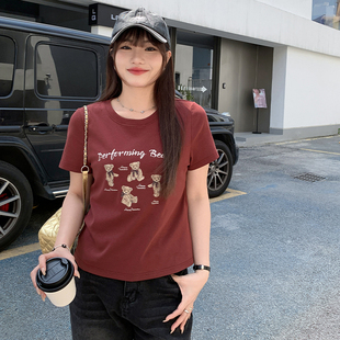 小波家2026夏季胖mmINS潮牌设计感小熊印花短款T恤