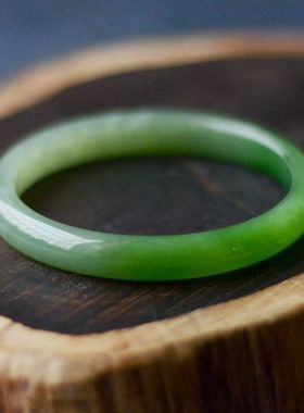 手镯证书俄罗斯碧玉