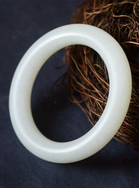 羊脂级白玉手镯胖圆条