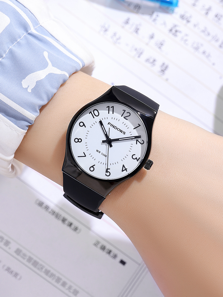 拼道时学院风简约女生石英表