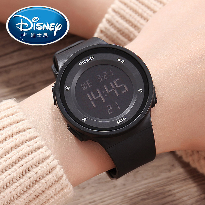 迪士尼儿童手表男款学生防水运动青少年初中高中新款男孩电子表