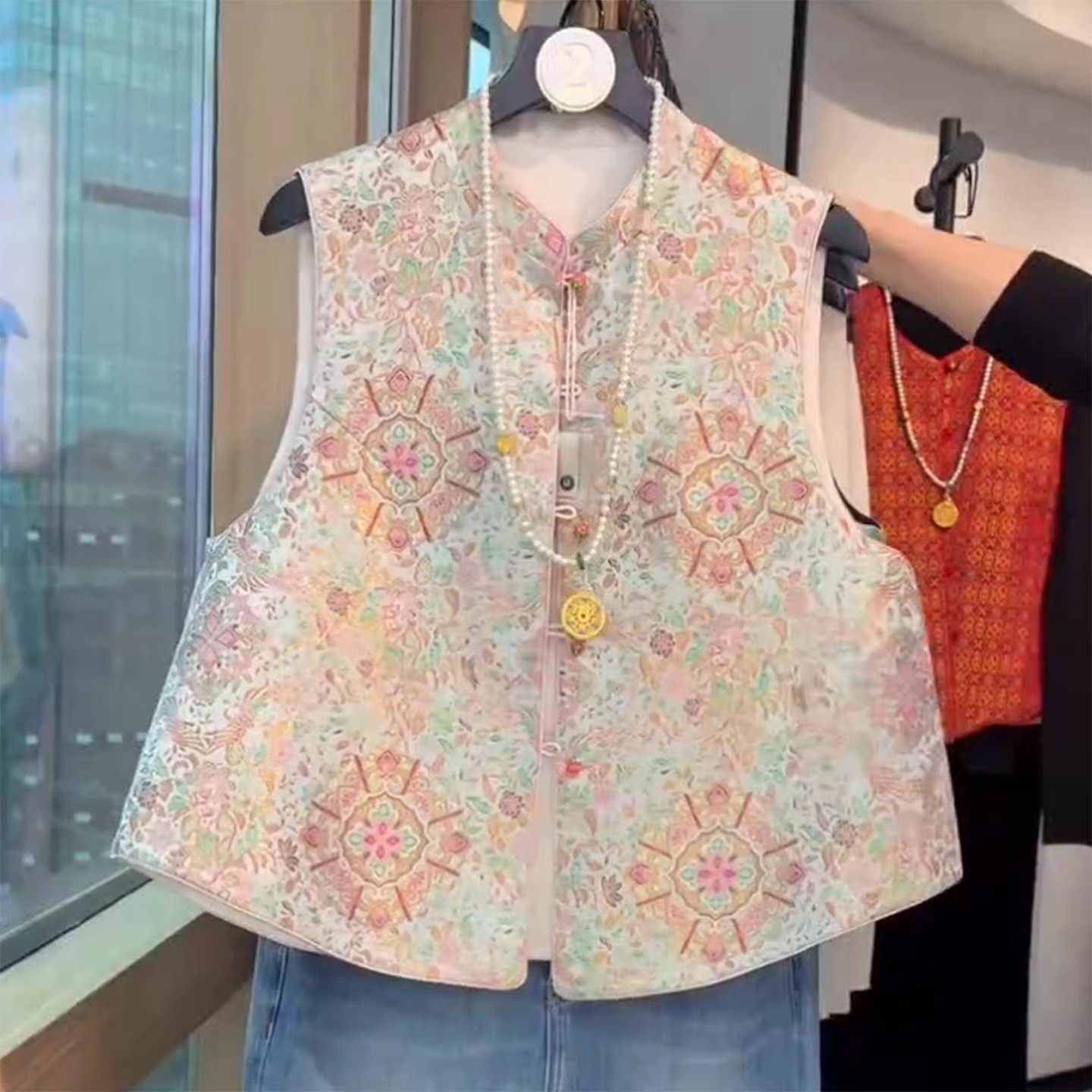 新中式马甲女款春秋外穿国风宋锦提花外套马夹桑蚕丝真丝坎肩背心,女装/女士精品,马夹,淘宝优惠券,粉丝福利购,淘宝优惠卷