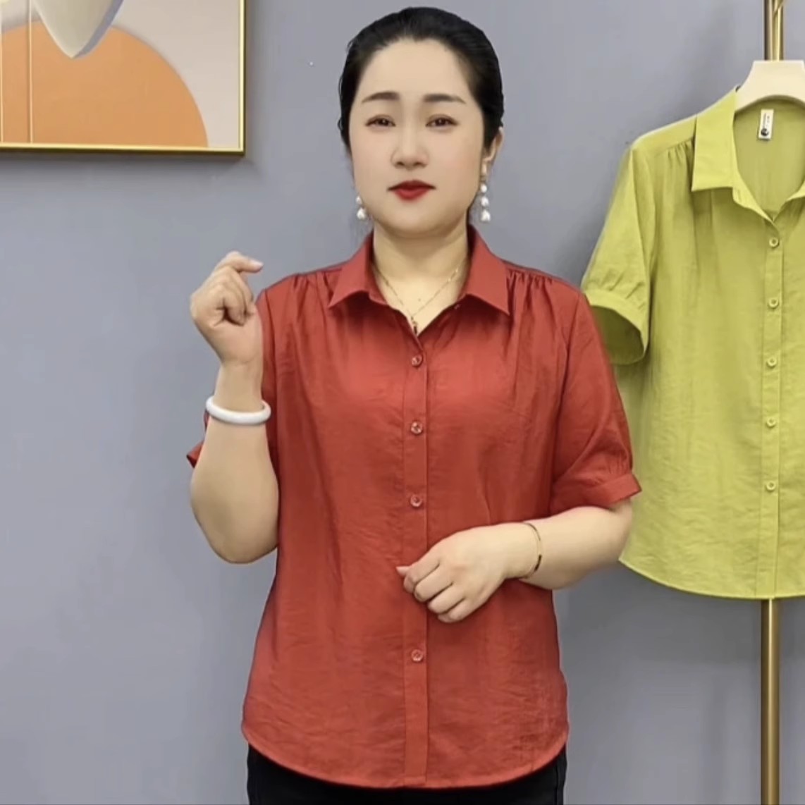 中年妈妈翻领衬衫夏季新款天丝棉洋气小衫宽松薄款上衣短袖开衫女