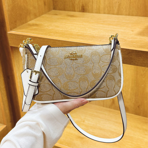 时尚百搭多用女士小方包