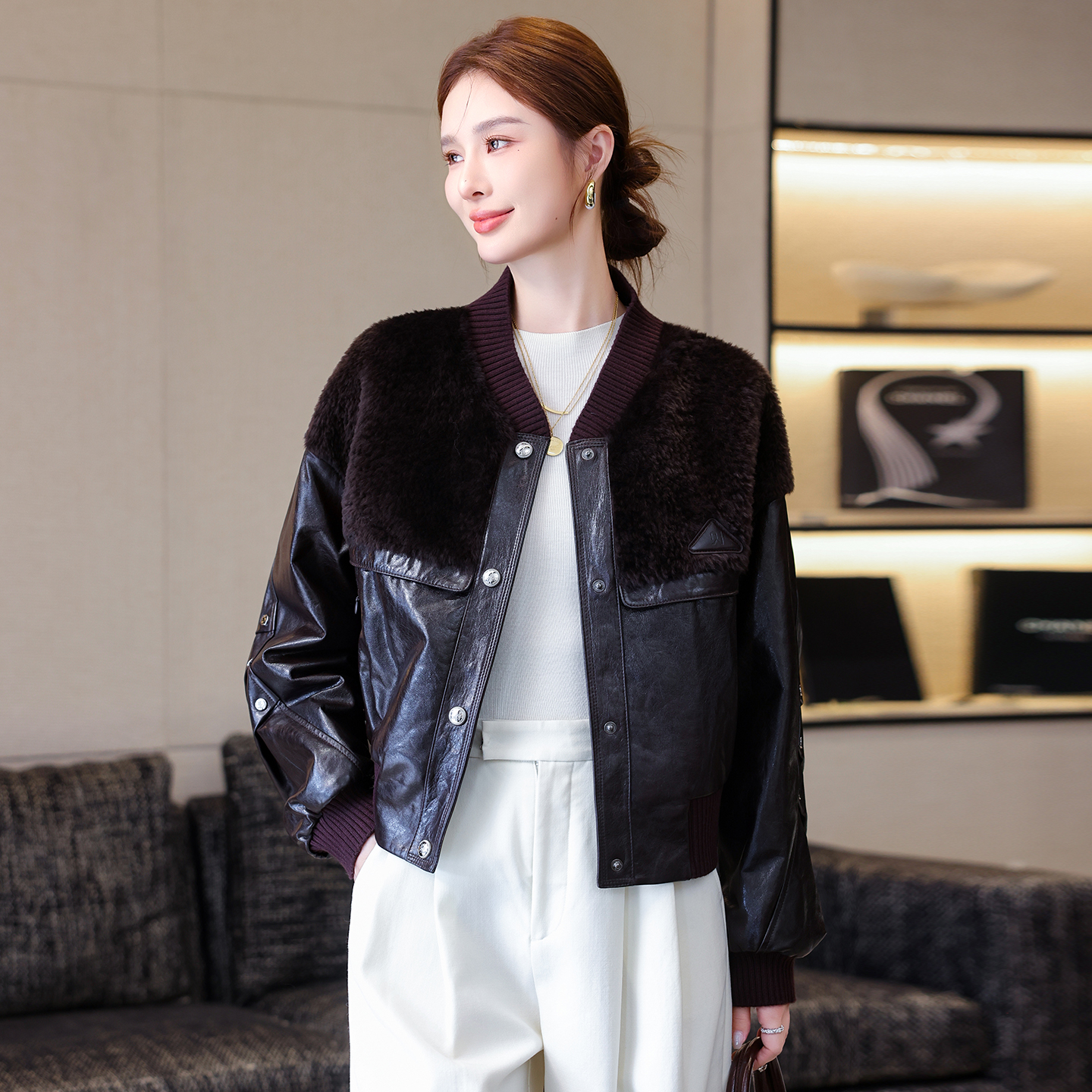 海宁2025新款高档羽绒服皮衣