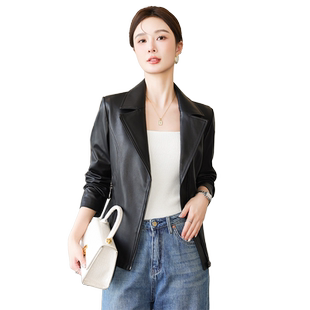 真皮皮衣女2025春秋季新款修身显瘦西装领海宁绵羊皮夹克外套短款