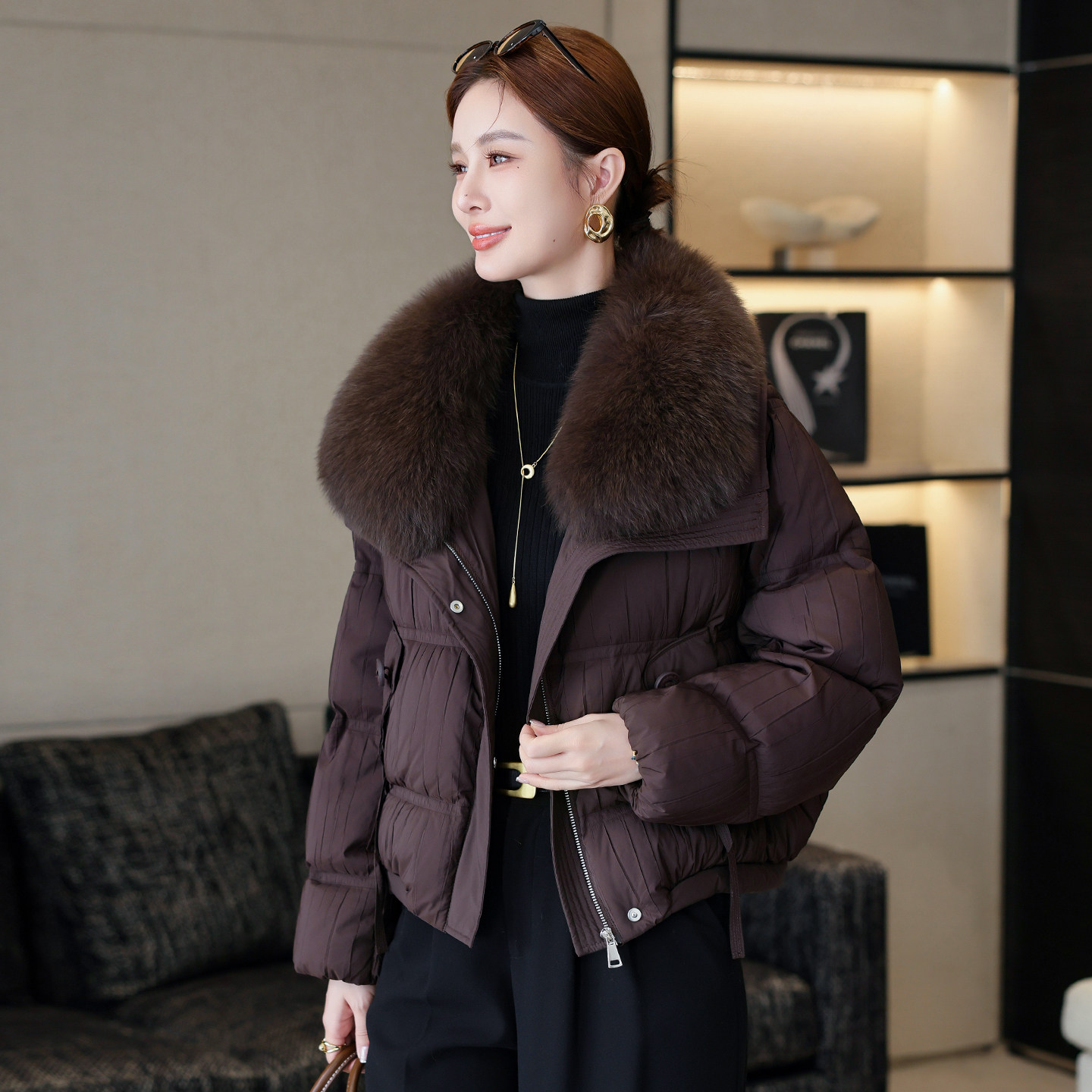 高端狐狸毛领可拆卸鹅绒羽绒服女2025冬季新宽松保暖皮草外套短款