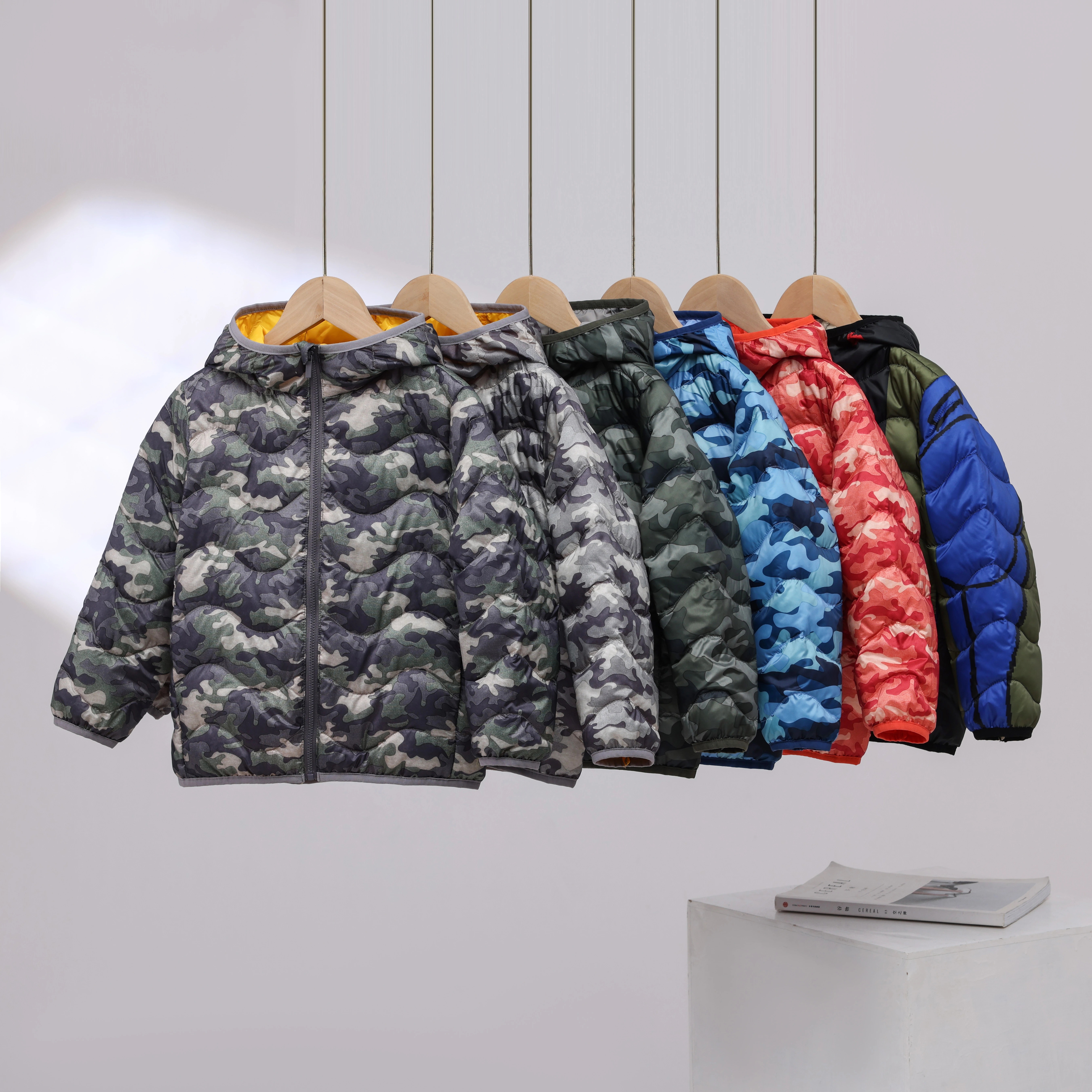 轻薄迷彩卡通新款宝宝洋气羽绒服