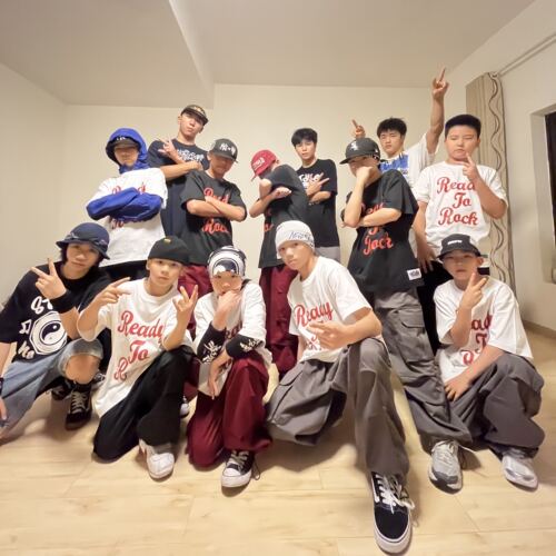 蜜丘琳男童街舞短袖演出套装