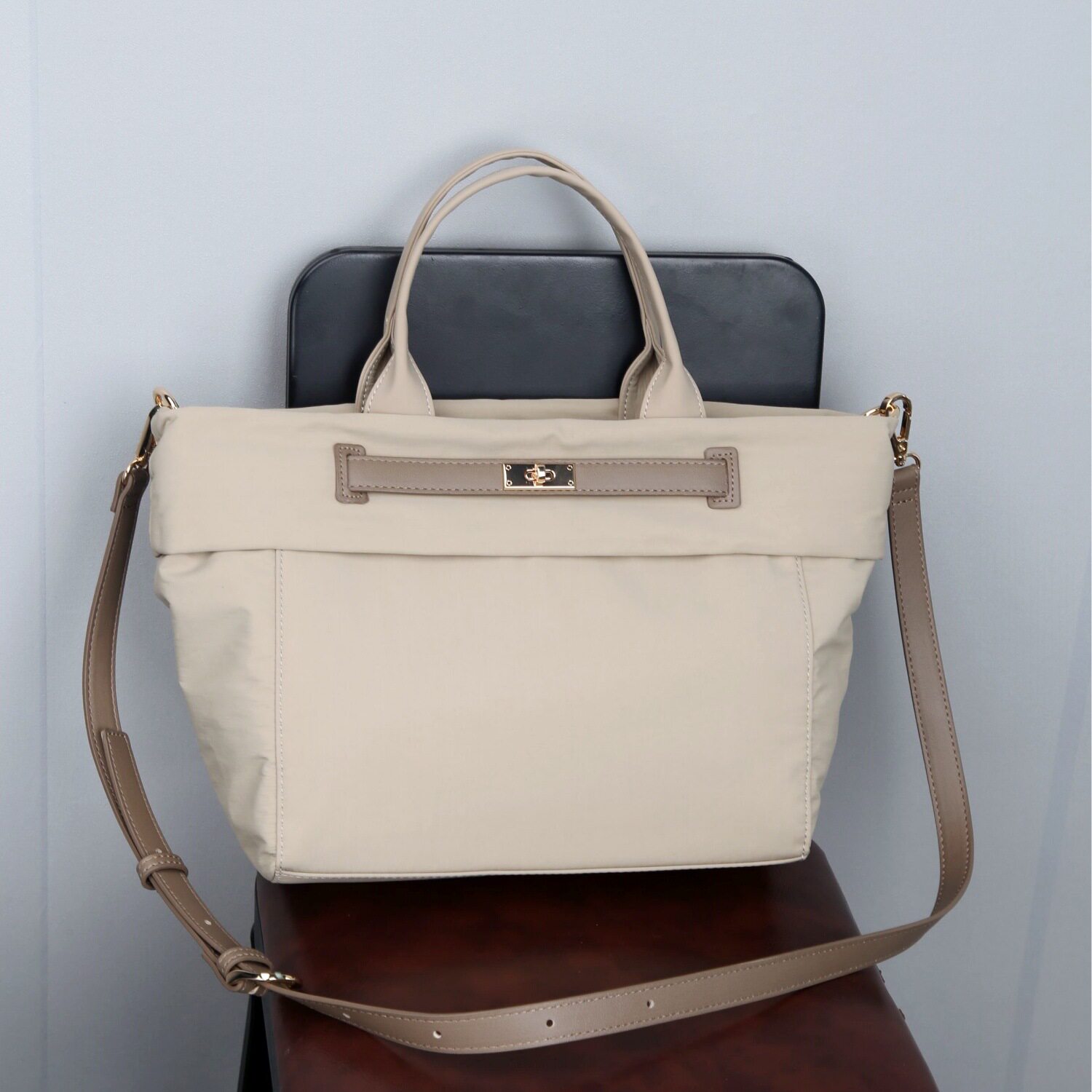 2026春夏新款出口日单尼龙锁扣托特包休闲轻便女士手提斜挎包