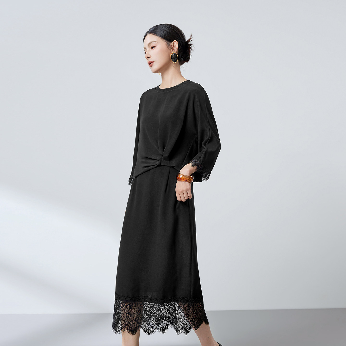 通勤风假两件连衣裙女中长款顺滑垂坠宽松蝙蝠袖蕾丝拼接扭结裙子