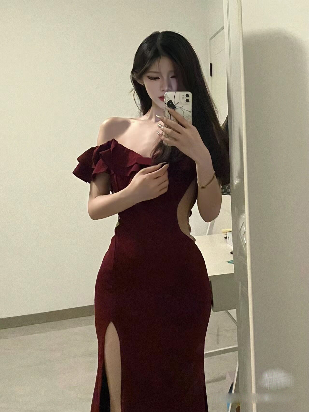 名媛白富美一字领性感气质辣妹露肩皮草内搭高级感晚会礼服连衣裙