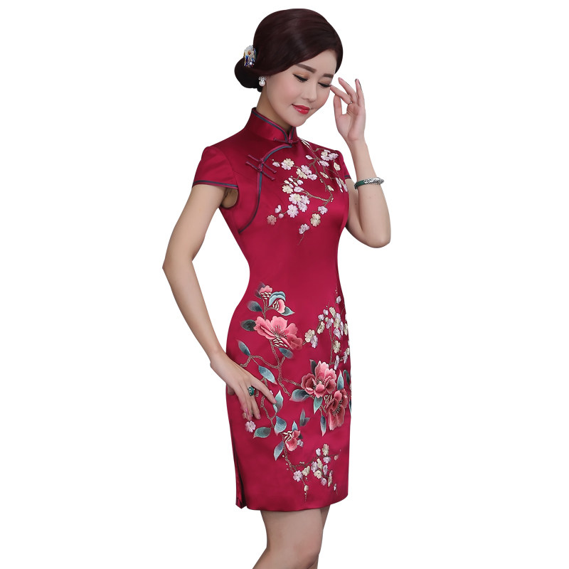 2025绣荷梅兮旗袍女改良版新式真丝短款红色短款改良旗袍结婚礼服