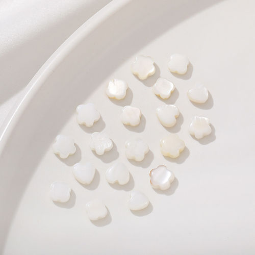 天然淡水贝壳爱心花朵四叶草配件