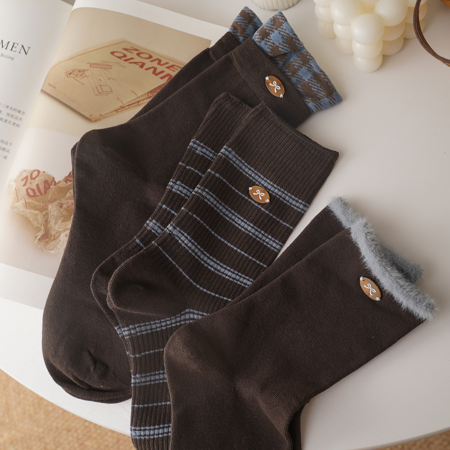 棕色袜子女中筒高颜值治愈系潮袜