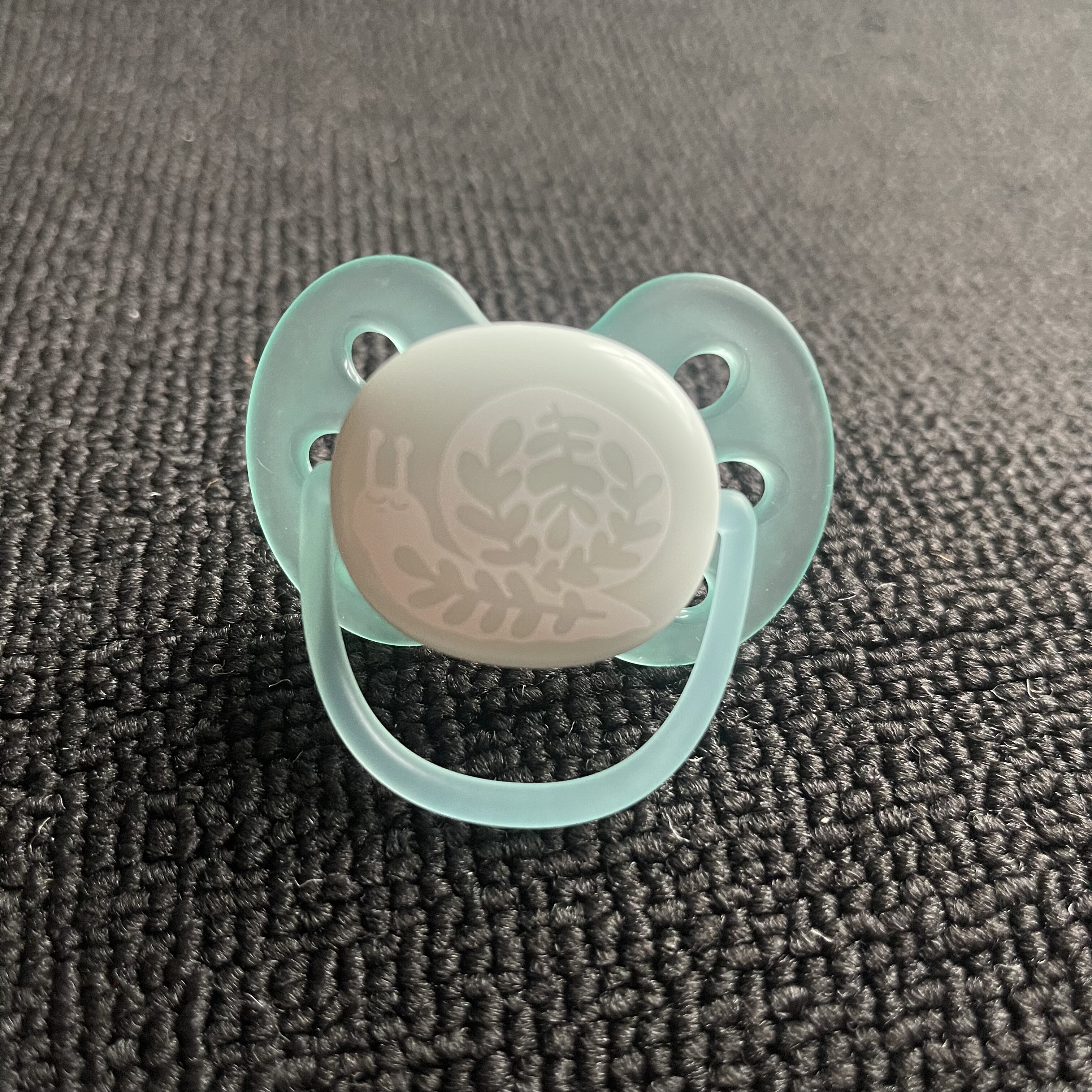 AVENT新安怡安抚奶嘴0-6-18月防龅牙 四孔透气扁头防胀气一岁以上