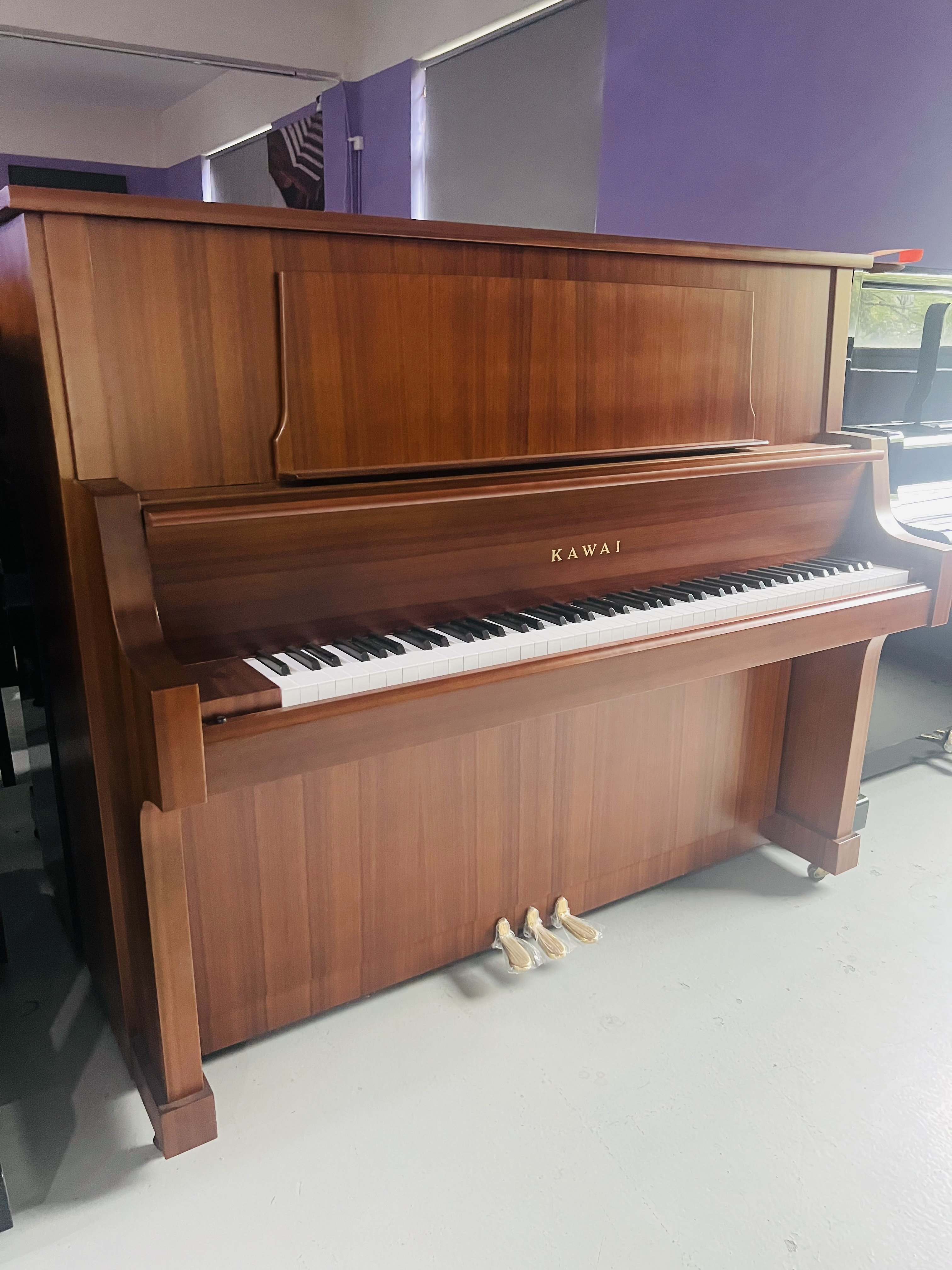 卡哇伊钢琴日本原装进口二手钢琴家用练习考级实木立式钢琴704