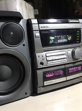 功能全好的爱华组合音响k750，成色还不错，音响原版。