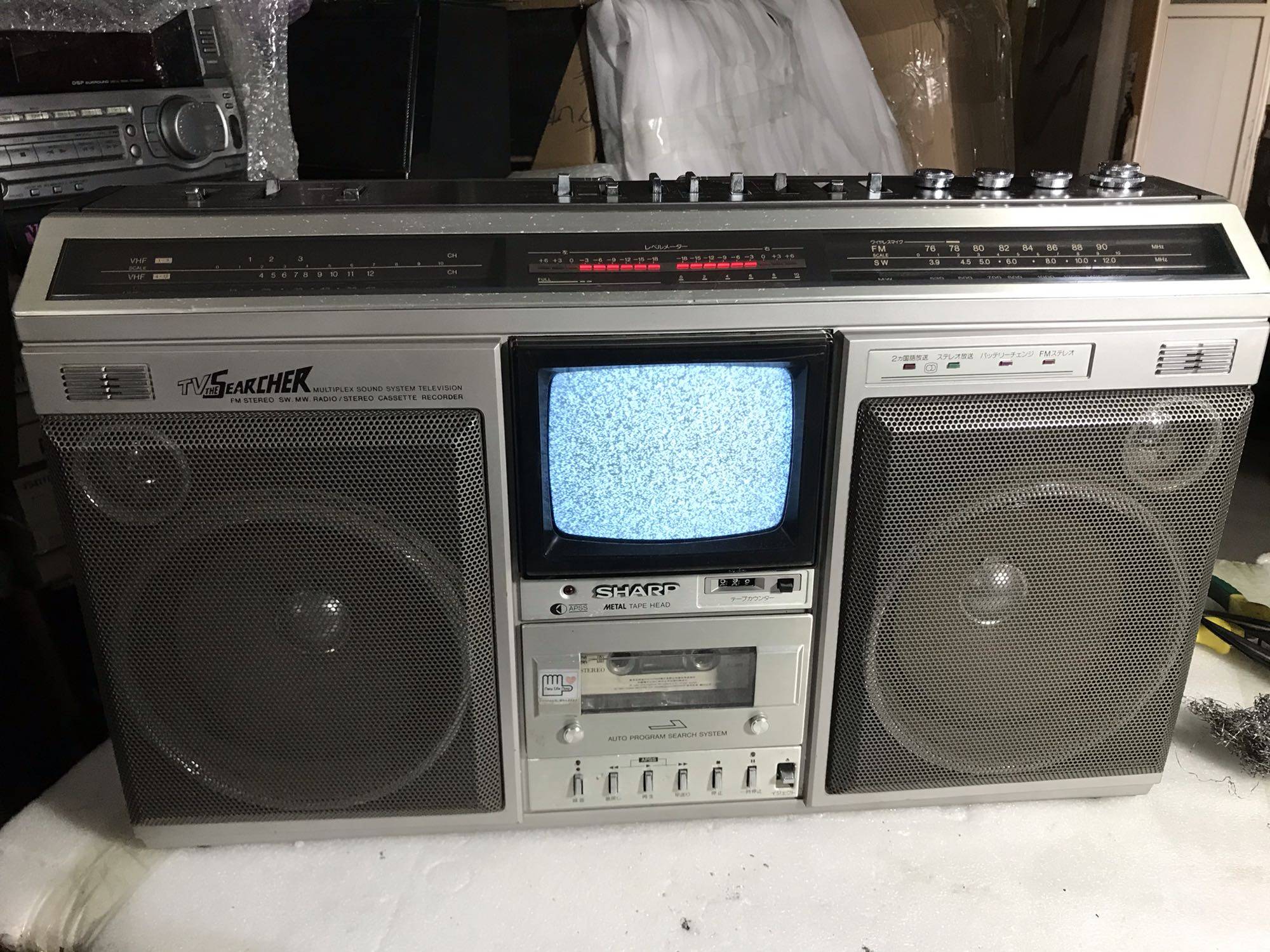 夏普立体声电视收录机，双六寸钴磁喇叭，低音棒，音质好。