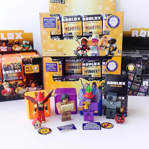 roblox潮玩盲盒玩偶虚拟世界手办