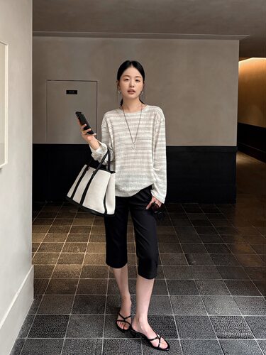 TG 淡人简法 舒适显瘦条纹小刺绣长袖宽松T恤女2026秋新款27128