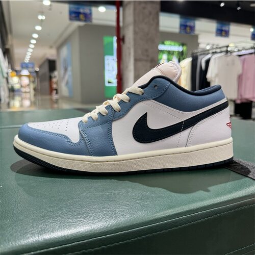 NIKE耐克男耐磨低帮篮球鞋