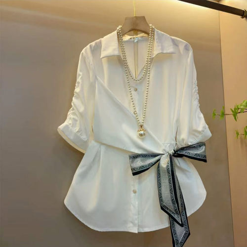 胖妹妹翻领侧系带长袖衬衫