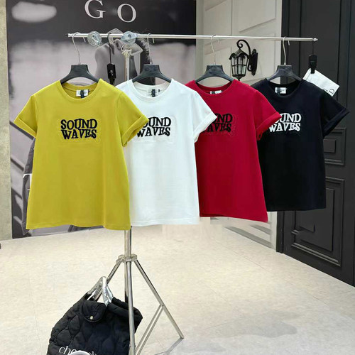 大码女装圆领短袖字母上衣