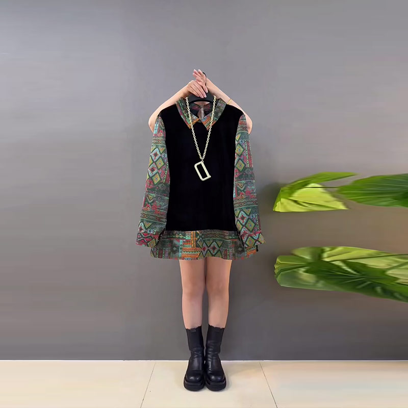 加肥翻领拼色马甲假两件上衣