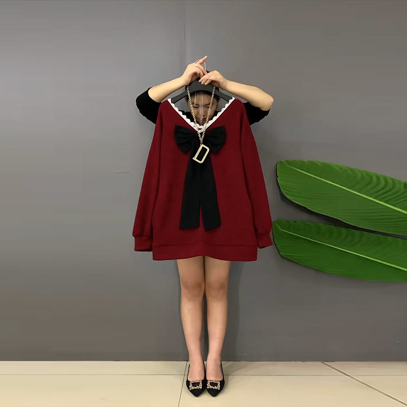 胖妹妹V领蕾丝边蝴蝶结长袖卫衣大码女装韩版宽松遮肚子减龄上衣