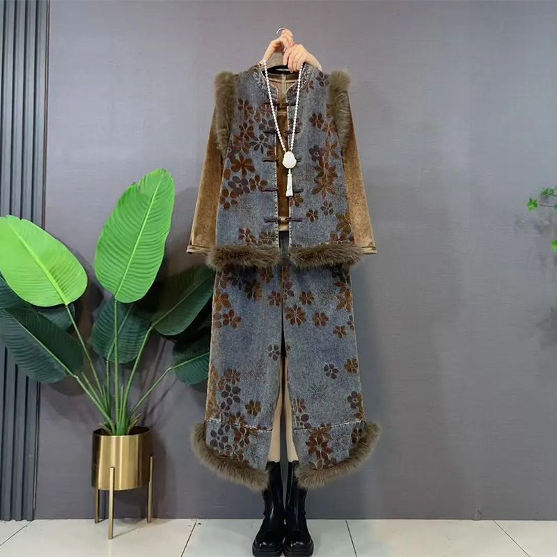 盘扣马甲阔腿长裤套装打底衫