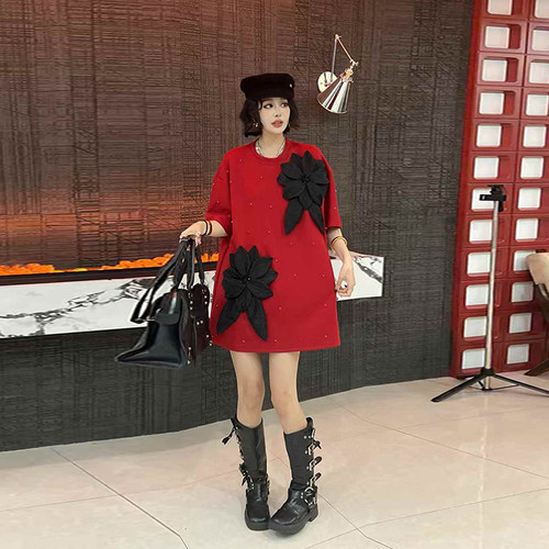 大码女装立体花朵短袖T恤衫