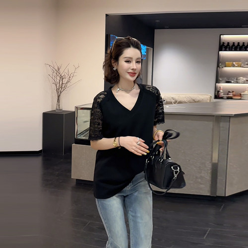 大码女装V领蕾丝肩短袖小衫