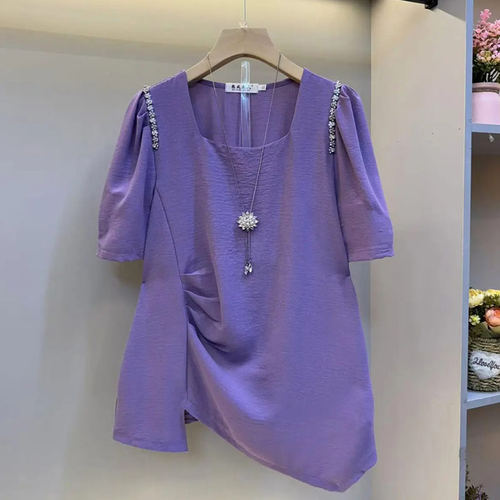 加肥亮钻肩侧压褶短袖上衣