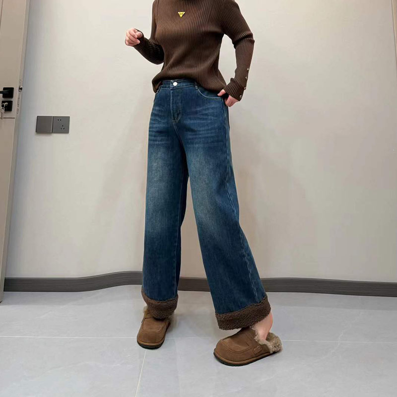 后腰松紧毛毛裤脚牛仔裤