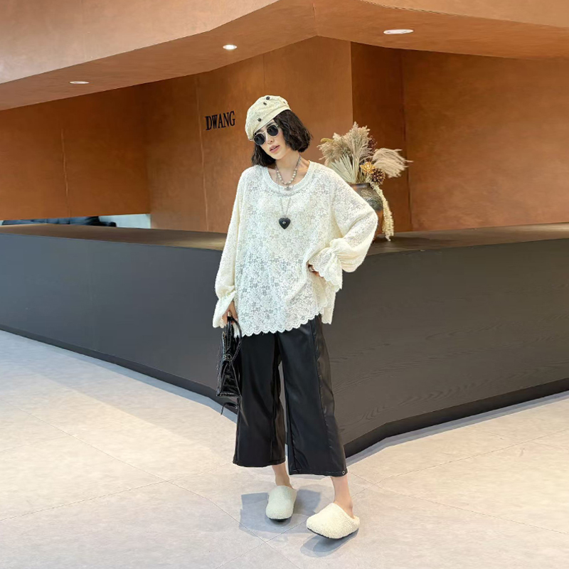 大码女装微喇袖口蕾丝小衫