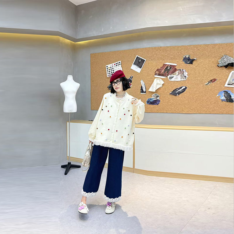 彩色点点马甲长袖小衫阔腿裤子