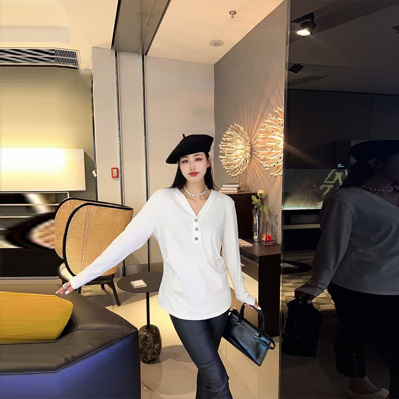 胖MM宽松V领纽扣长袖打底衫大码女装纯色简约秋冬款百搭韩版上衣