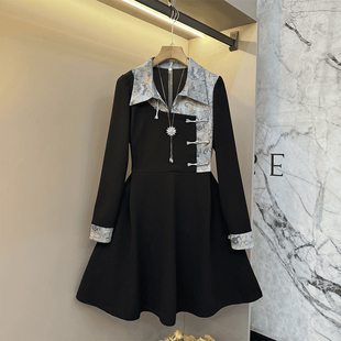 大码女装翻领花朵肩长袖连衣裙胖妹妹2026早春新款复古风洋气裙子