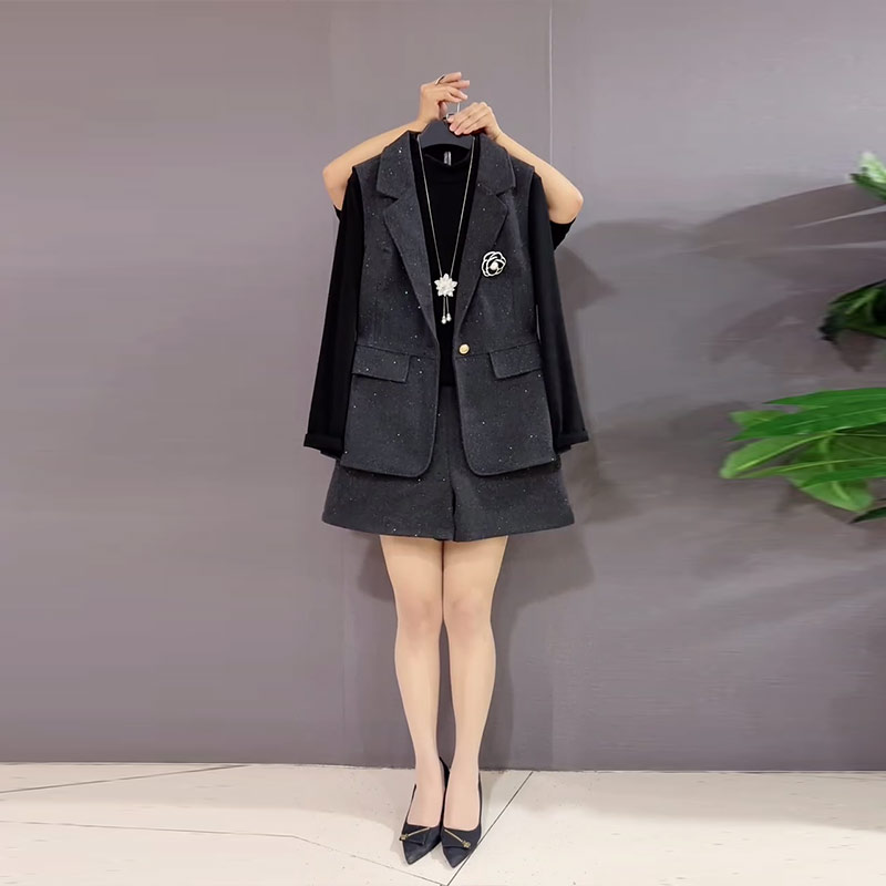 翻领马甲长袖打底衫（三件套短裤