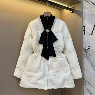 刺绣花棉服韩版 款 大码 冬季 设计感上衣外套 女装 加肥V领亮钻边长袖