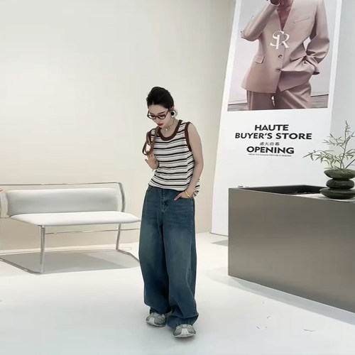 大码女装圆领条纹背心