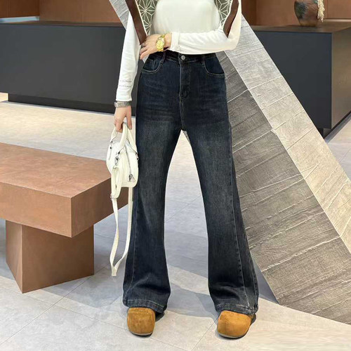 微喇裤脚加绒牛仔裤子