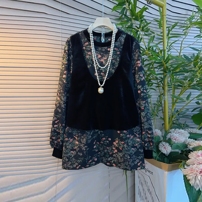 加肥拼色马甲假两件花纹上衣