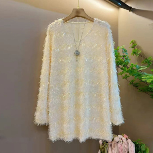 加肥显瘦V领流苏亮片毛毛上衣大码女装欧洲站洋气秋冬款百搭小衫