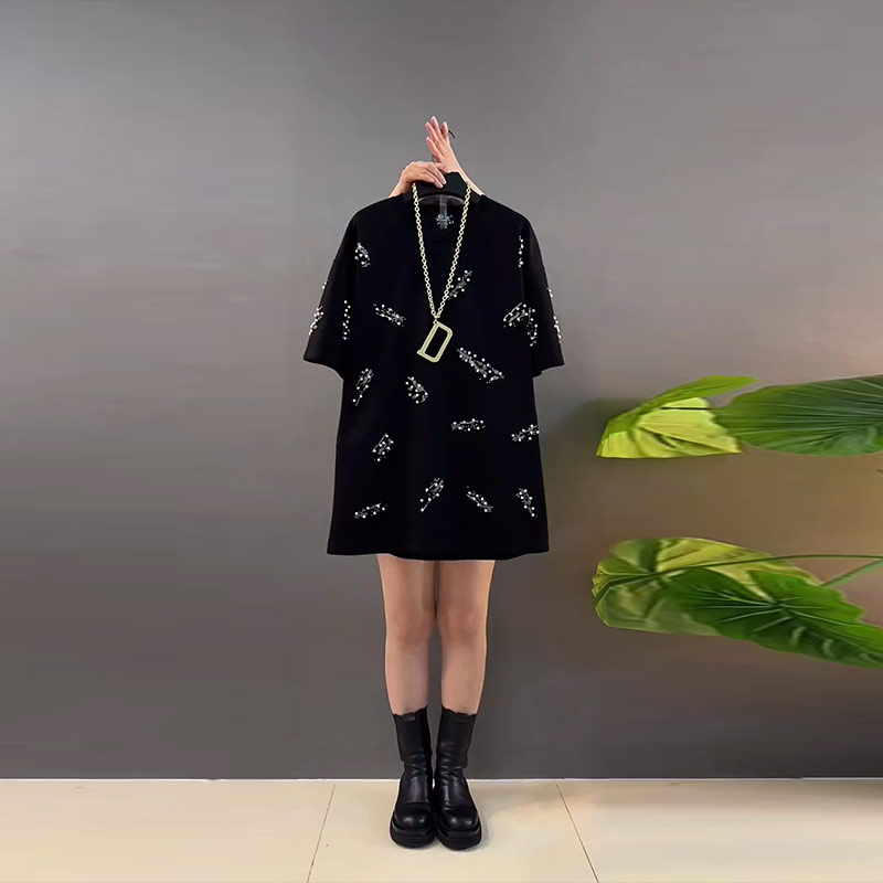 加肥钉珠亮钻图案短袖T恤衫