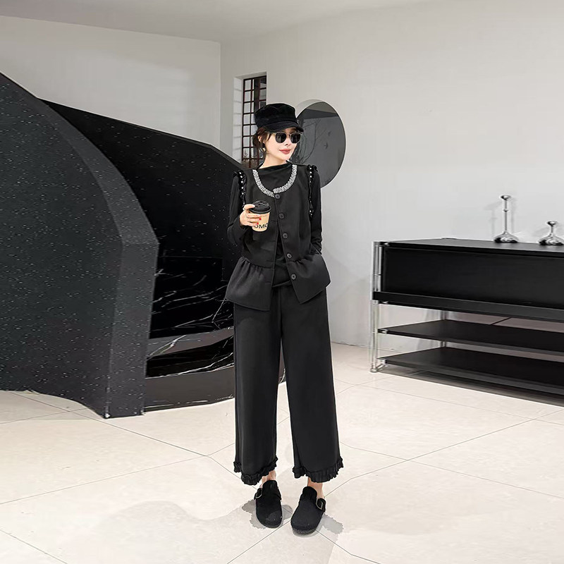 加大码女装钉珠亮钻领马甲高领打底衫阔腿裤子黑色显瘦时尚三件套,女装/女士精品,大码套装,淘宝优惠券,粉丝福利购,淘宝优惠卷