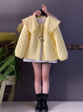 加肥披肩领长袖菱形格棉服